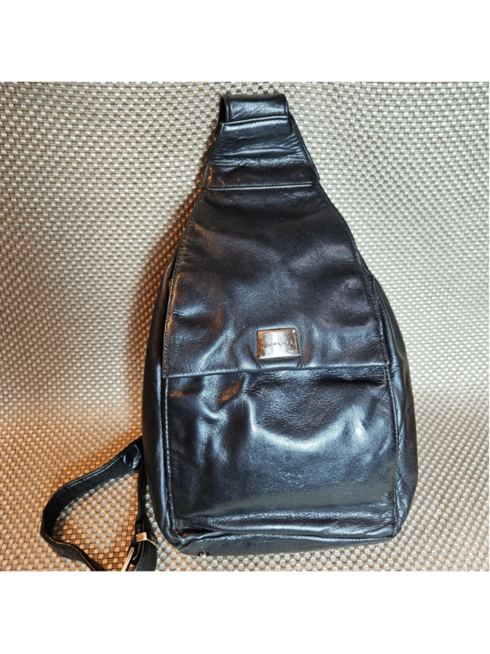Perlina Vintage Leather Sling bag Backpack Unisex Black